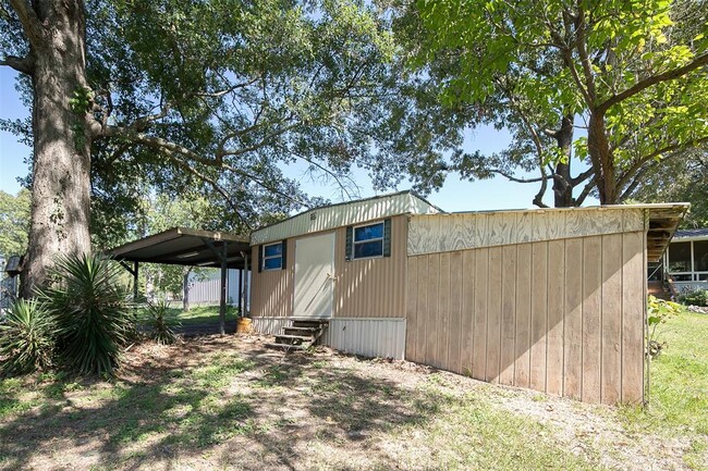 Building Photo - 194 Sonnys Ln