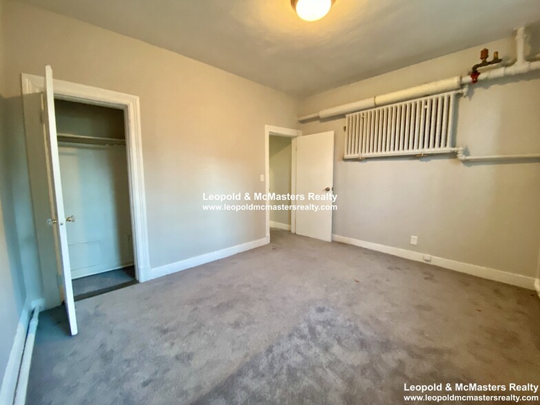 Building Photo - 49 Winship St