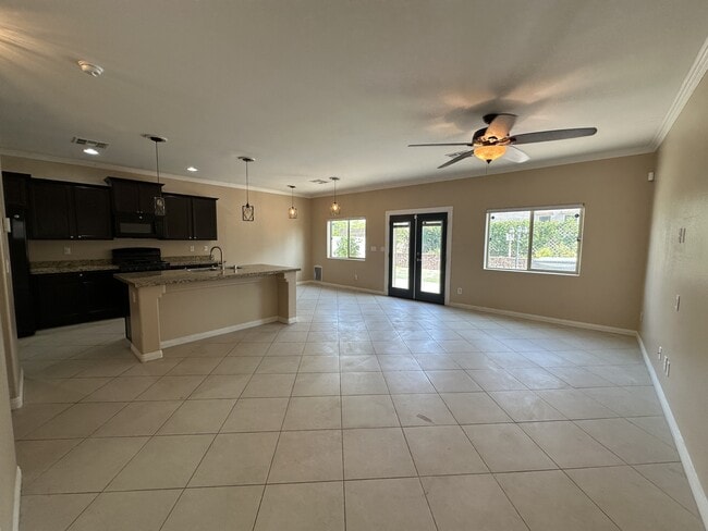 Building Photo - 9417 Sand Tiger Ave
