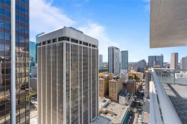 Building Photo - 50 Biscayne Blvd