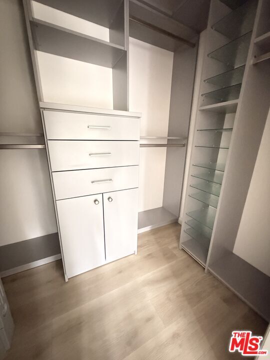 Building Photo - 4900 Overland Ave