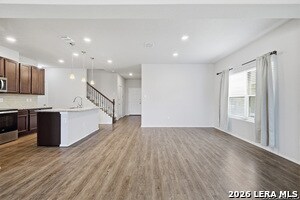 Building Photo - 7923 Navarro Mls