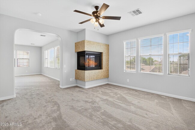 Building Photo - 20823 W Western Dr