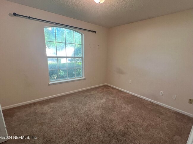 Building Photo - 13407 Devan Lee Dr E