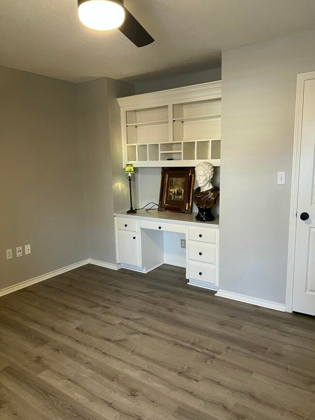 Building Photo - 6904 Freeport Ave