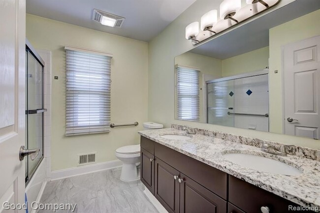 Building Photo - 2924 Wessels Dr