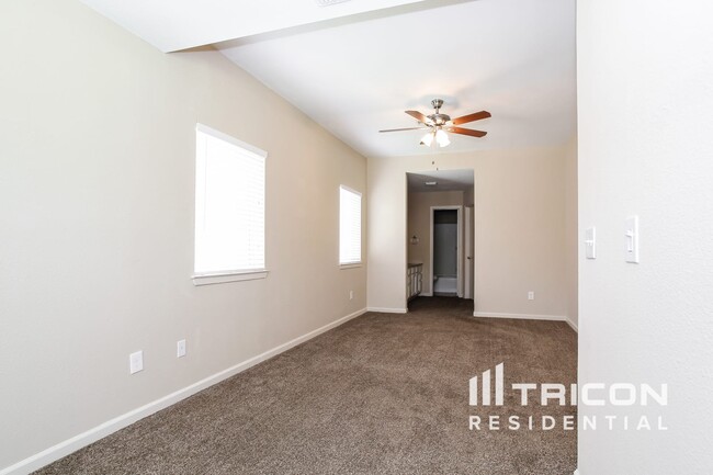 Building Photo - 12318 Flaxen Dr