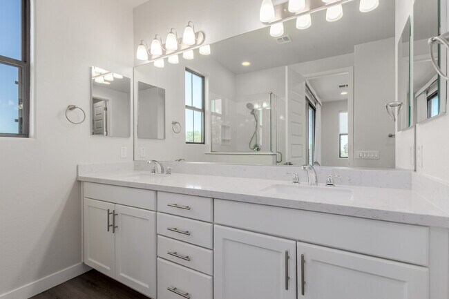 Building Photo - 4235 N 26th St