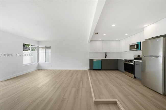 Building Photo - 7201 NW 46th Ct