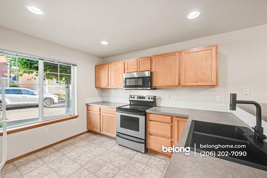 Building Photo - 14818 36th Ave Ct E