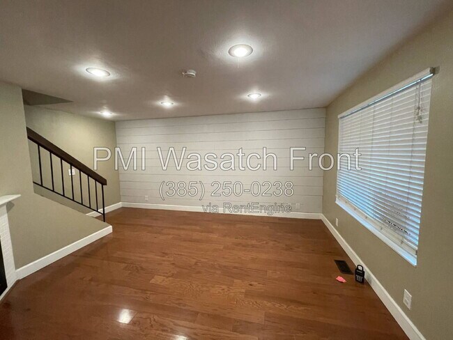 Building Photo - 662 E Cobblestone Ln