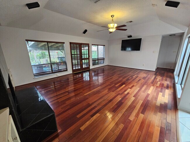 Building Photo - 12103 Ella Lee Ln