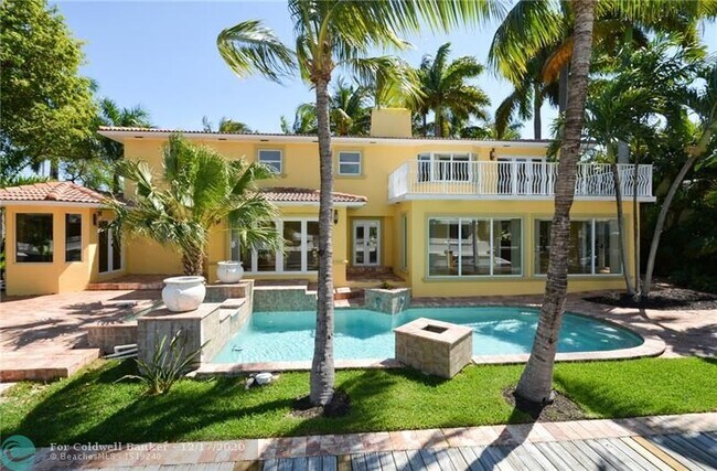 Building Photo - 447 Coral Way