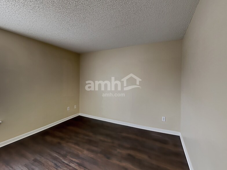Building Photo - 4020 Flat Sedge Ln