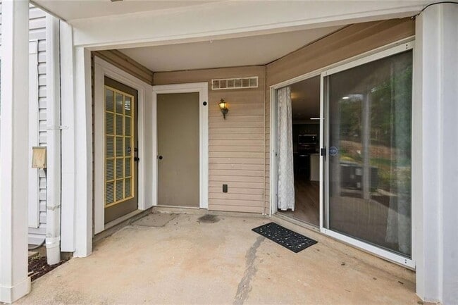 Building Photo - 1466 Keys Crossing Dr NE