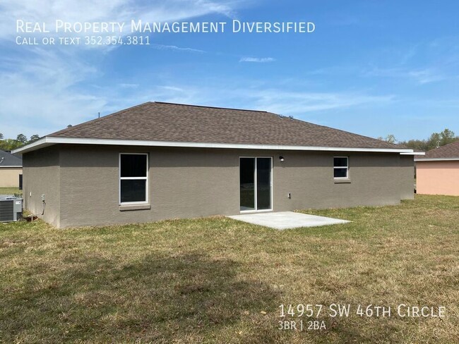 Building Photo - Desirable SW Ocala Neighborhood 3/2/1 **WO...