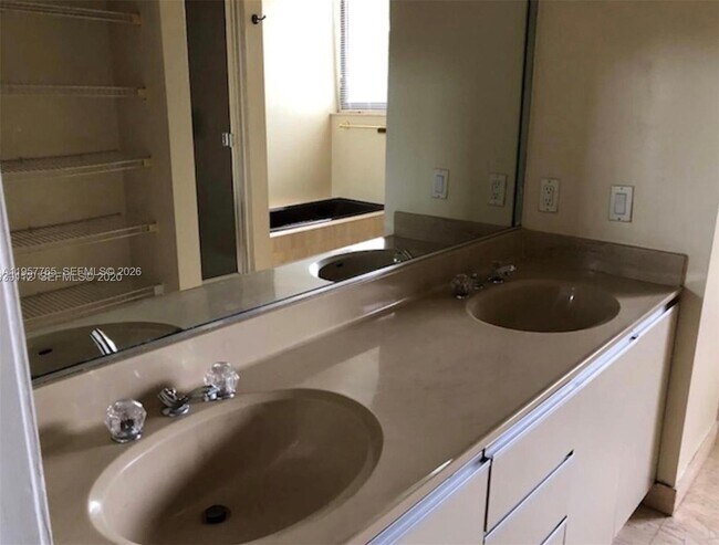 Building Photo - 3089 NE 183rd Ln