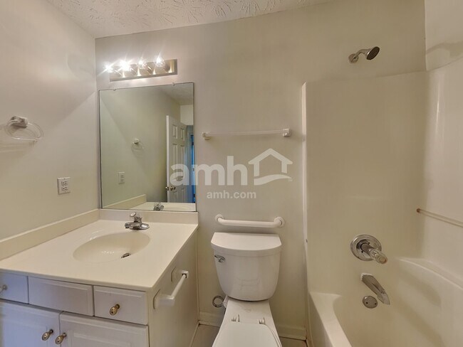 Building Photo - 951 Garden Oak Ct