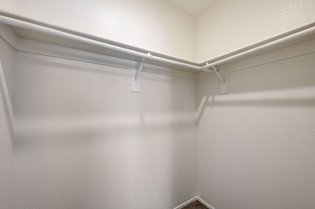 Building Photo - Single-Family Home in a Cul-de-Sac 3BD/2.5BA – Freshly Updated & Move-In Ready!