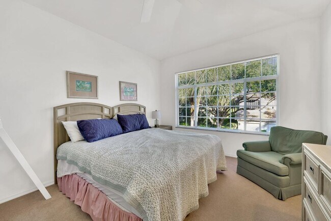 Building Photo - Seasonal 3br 2bath Condo in Harbor Lakes C...