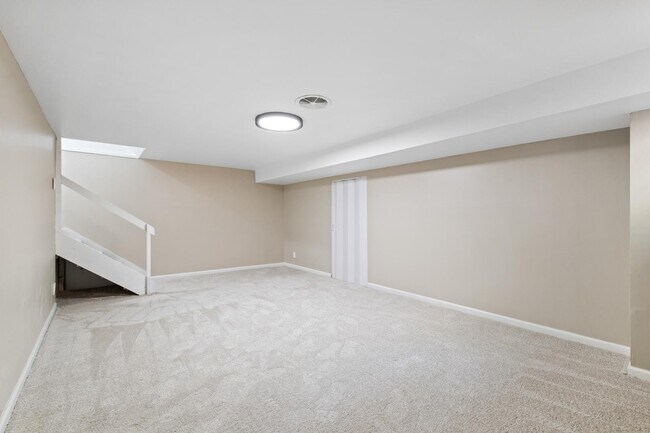Building Photo - 3501 N 54th St