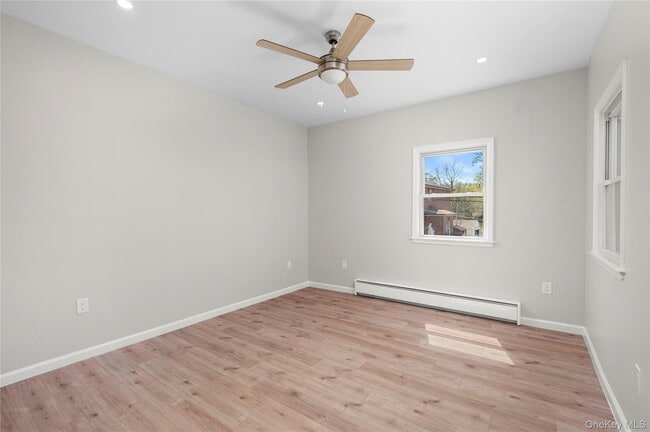 Building Photo - 579 Broadway