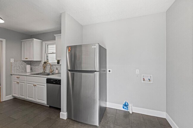 Building Photo - 2212 48th St