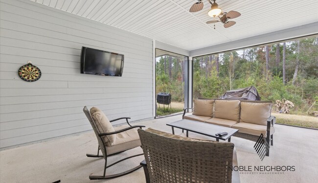 Building Photo - 75470 Sunberry Dr