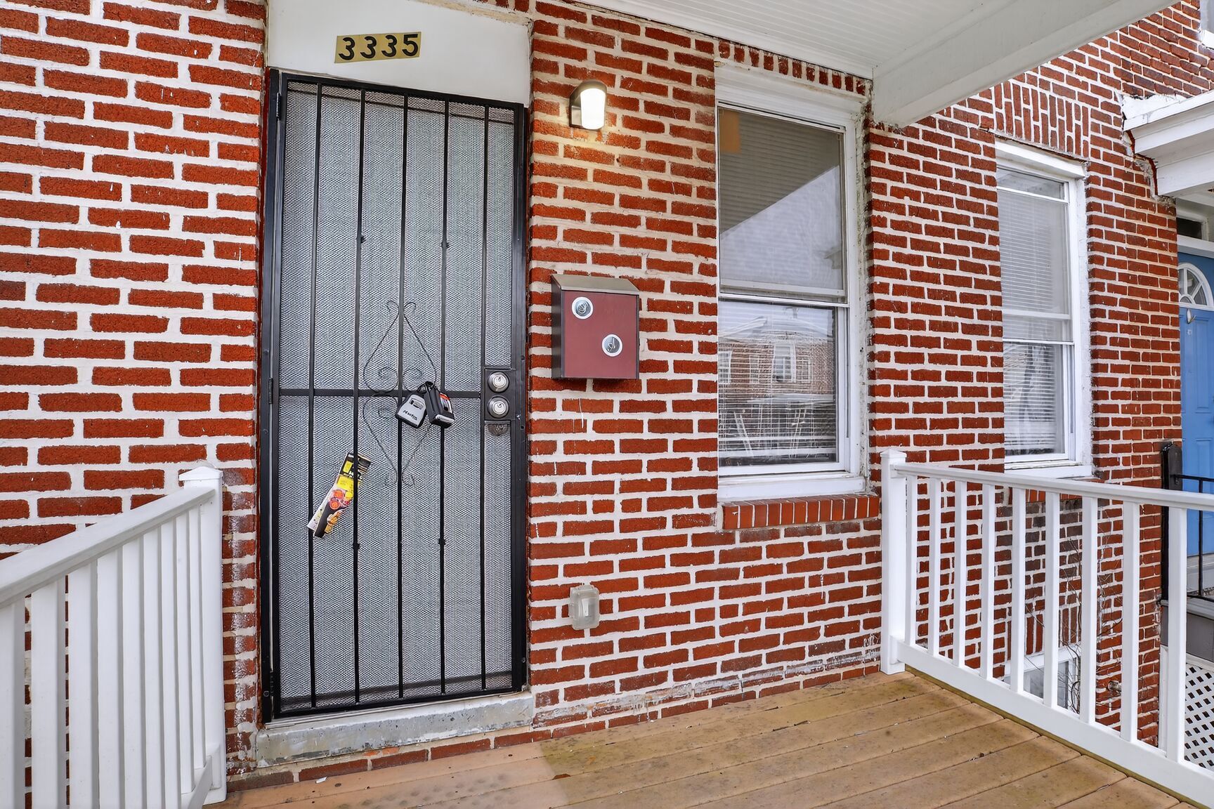 Building Photo - 3335 Lyndale Ave