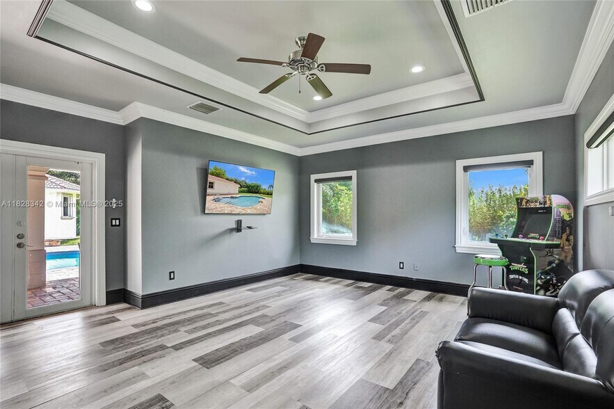 Building Photo - 5963 NW 75th Way