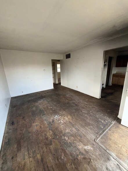 Building Photo - 3221 Burgess St