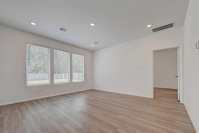 Building Photo - 22084 Juniper Crossing Dr