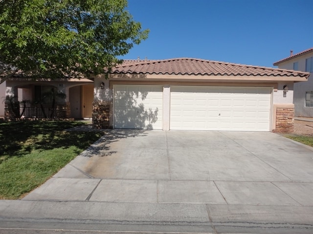 Building Photo - 903 Golden Poppy St