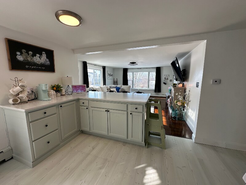 Building Photo - 152 Lepes Rd