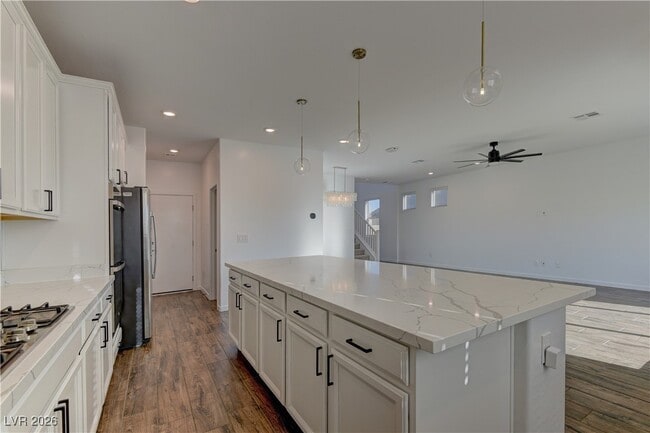 Building Photo - 727 Foreign Reef Wy