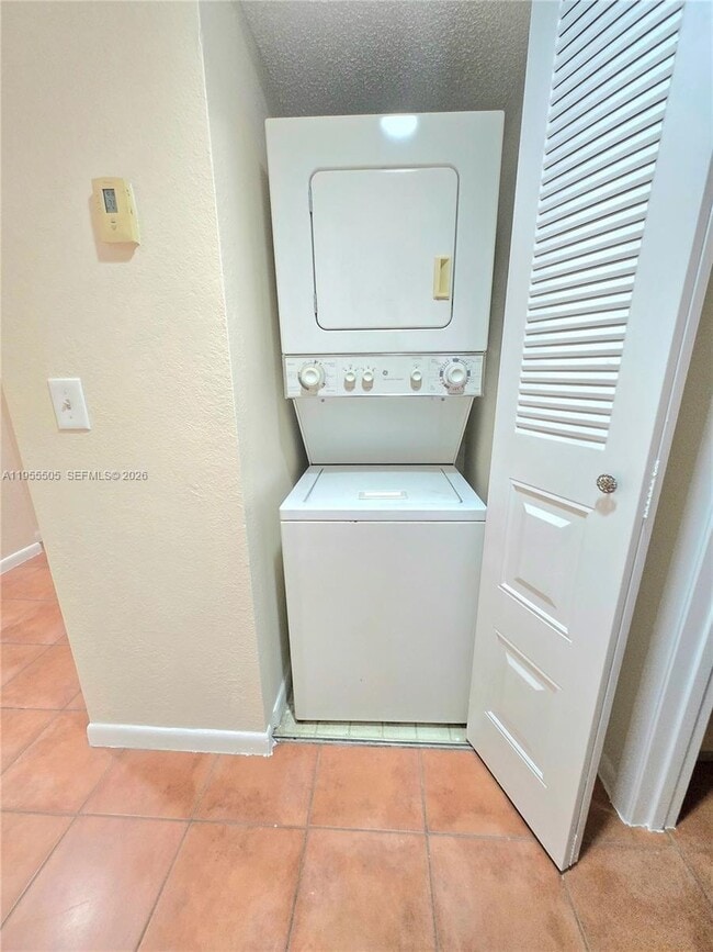 Building Photo - 300 SW 130th Terrace