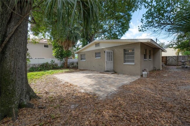 Building Photo - 510 S Lincoln Ave