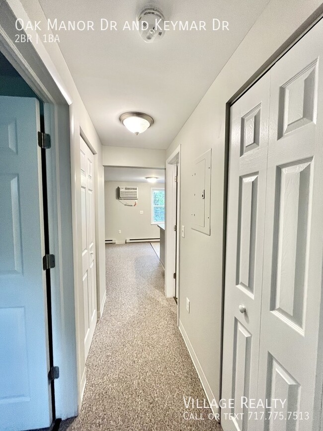 Building Photo - 219 Oak Manor Dr