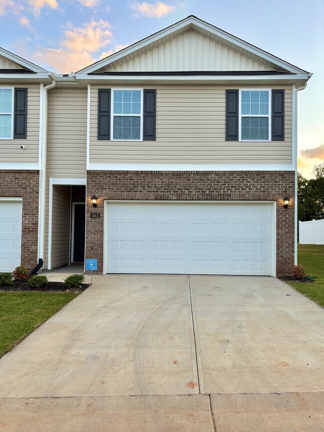Building Photo - 1412 Maltese Ln