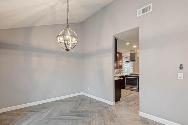 Building Photo - 11627 Briar Rose Dr