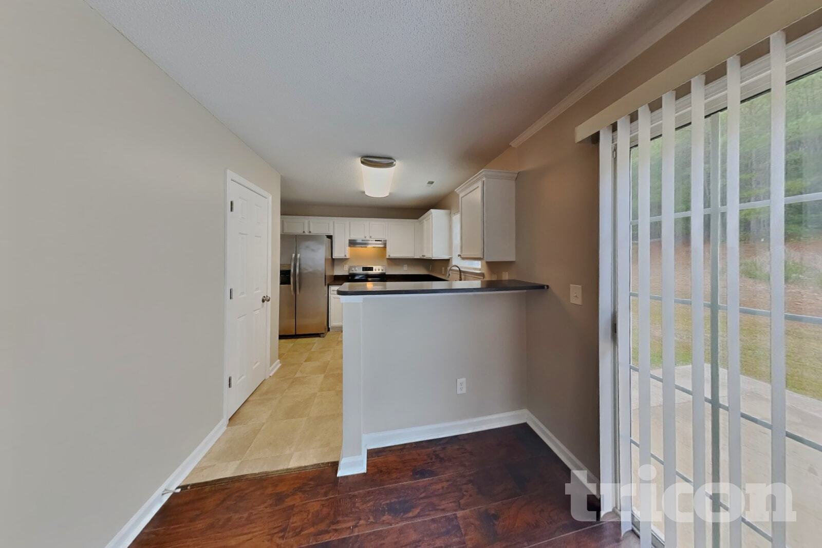Building Photo - 223 Pebblestone Dr