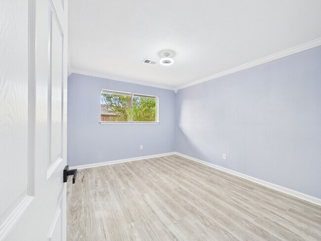 Building Photo - 10915 Sagedowne Ln