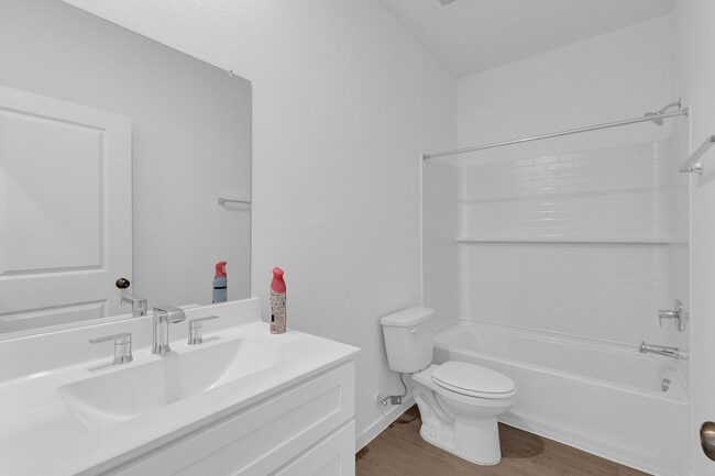 Building Photo - 319 Bismuth Dr