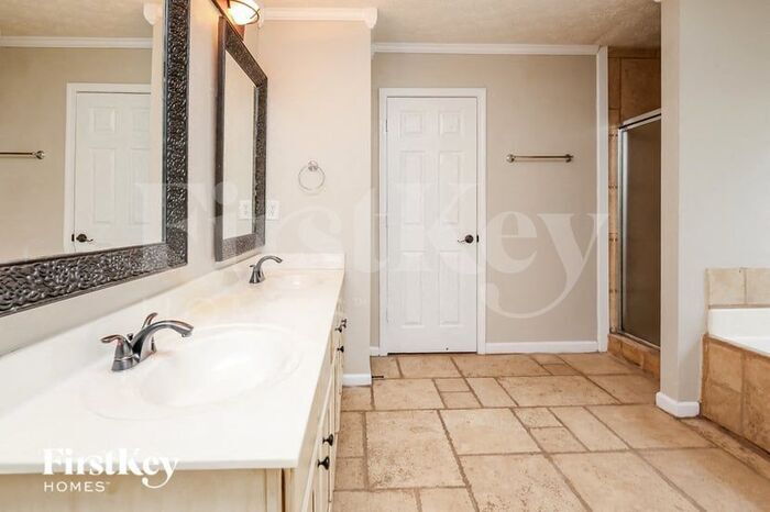 Building Photo - 5651 Skylar Creek Ln NE