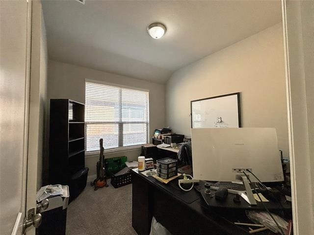 Building Photo - 556 England St