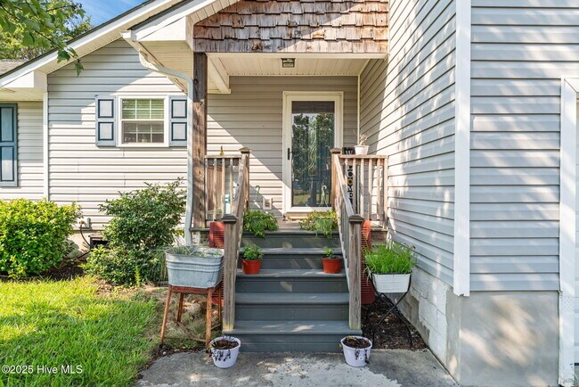 Building Photo - 769 Dayflower Ct