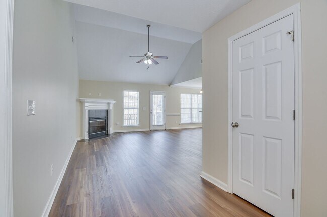 Building Photo - Beautiful Ranch in Grovetown