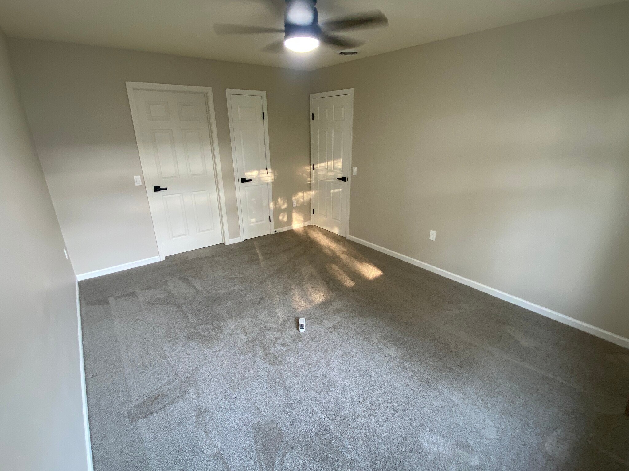 Master with in suite closet and walk-in - 2989 Holborn Cir