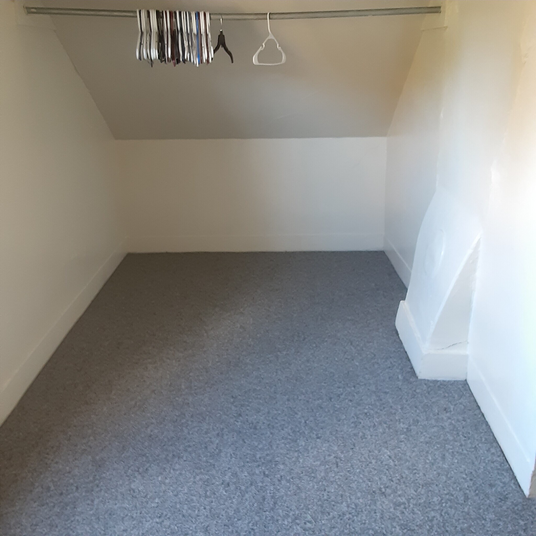 Building Photo - 105 Somerset St