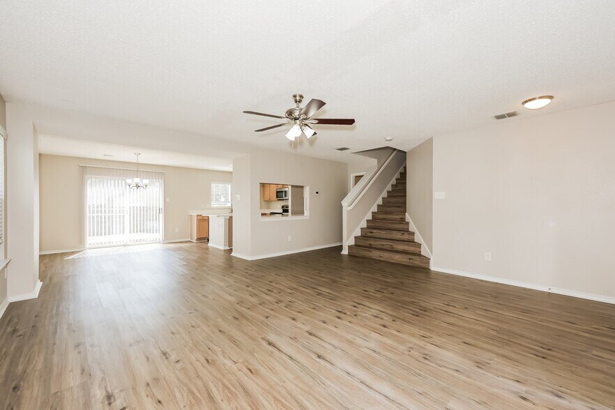 Building Photo - 10129 Chapel Glen Ter